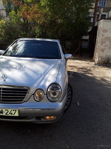 Mercedes E 270 2001, 250,705 km - 2.7 l - Sumqayıt