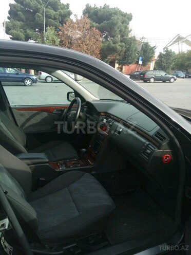Mercedes E 320 2000, 365,000 km - 3.2 l - Bakı