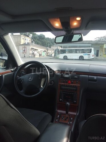 Mercedes E 320 2000, 365,000 km - 3.2 l - Bakı
