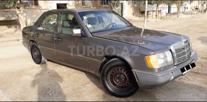 Mercedes E 200 1991, 444,444 km - 2.0 l - Bakı