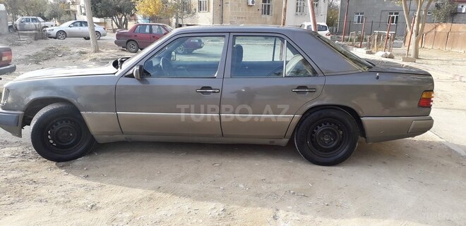 Mercedes E 200 1991, 444,444 km - 2.0 l - Bakı