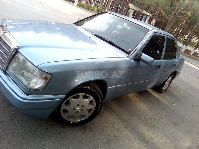 Mercedes E 230 1992, 239,900 km - 2.3 l - Sumqayıt