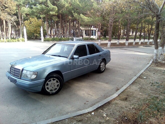 Mercedes E 230 1992, 239,900 km - 2.3 l - Sumqayıt