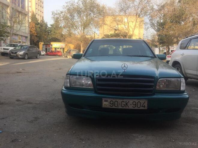 Mercedes C 240 1999, 284,000 km - 2.4 l - Bakı