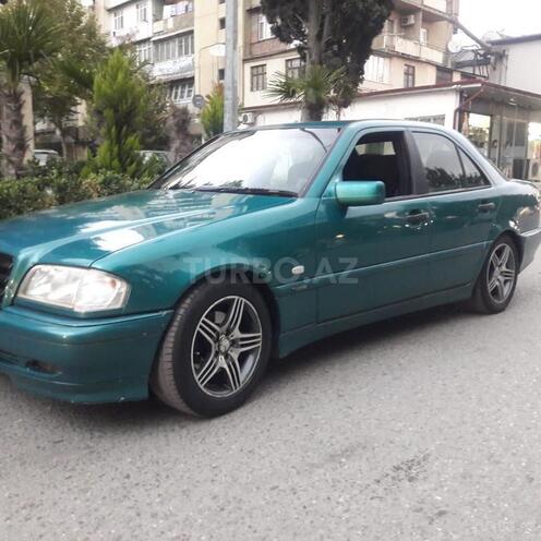 Mercedes C 240 1999, 284,000 km - 2.4 l - Bakı