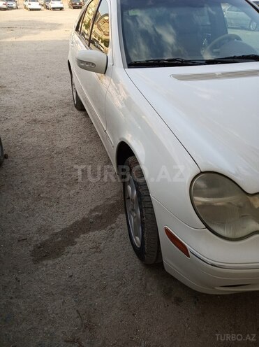Mercedes C 240 2002, 283,000 km - 2.4 л - Bakı