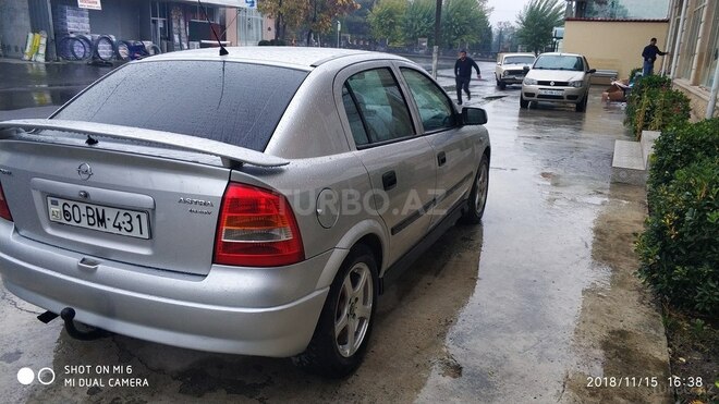 Opel Astra 2000, 240,000 km - 1.6 l - Balakən