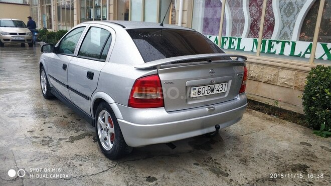 Opel Astra 2000, 240,000 km - 1.6 l - Balakən