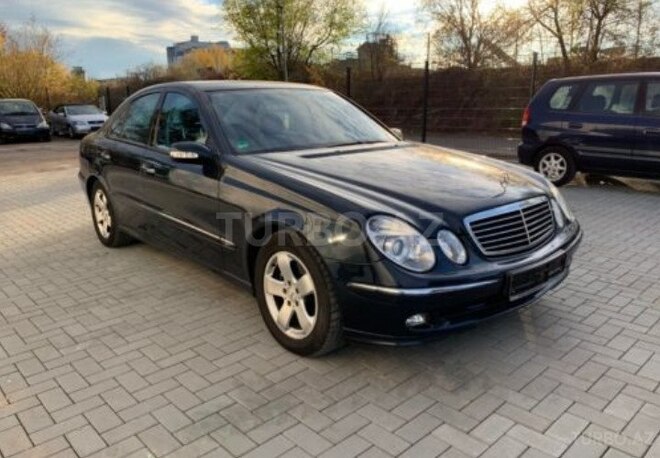 Mercedes E 270 2005, 196,000 km - 2.6 l - Bakı