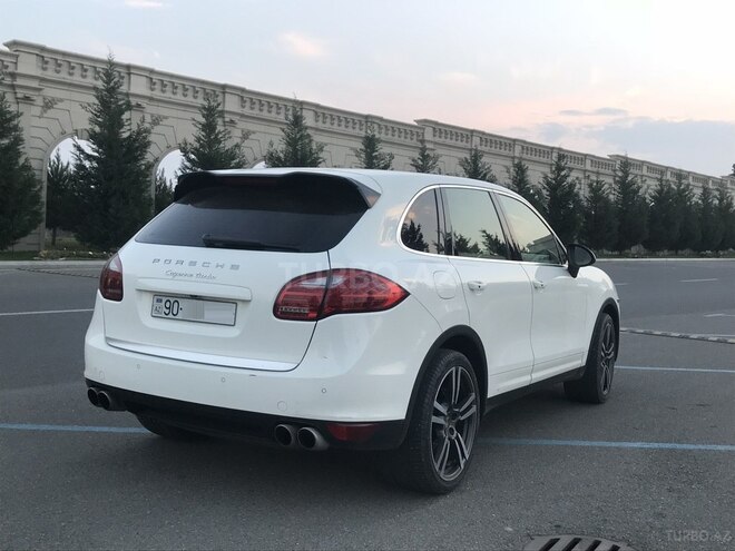 Porsche Cayenne Turbo 2010, 181,000 km - 3.6 л - Gəncə