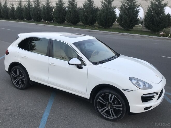Porsche Cayenne Turbo 2010, 181,000 km - 3.6 л - Gəncə