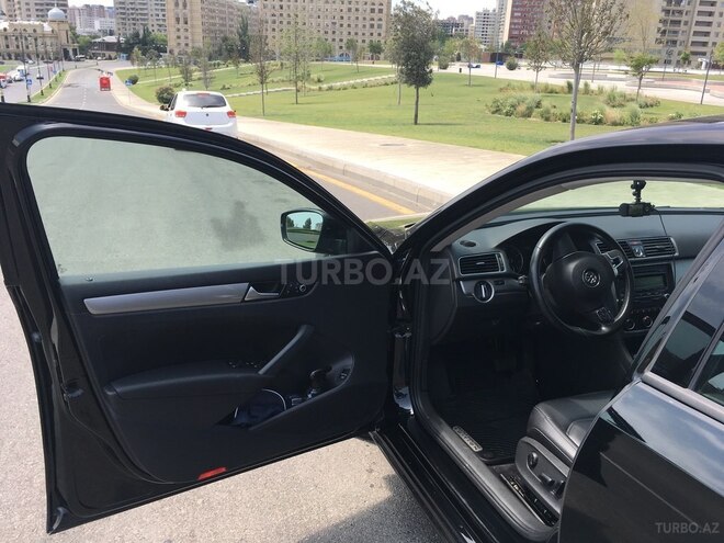 Volkswagen Passat 2014, 84,000 km - 1.8 l - Bakı