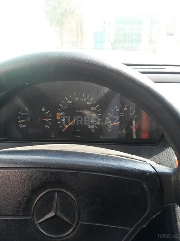 Mercedes C 180 1995, 272,125 km - 1.8 л - Xırdalan