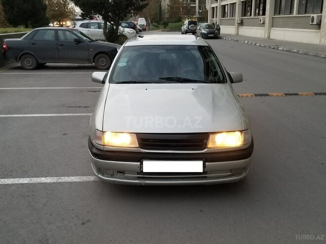 Opel Vectra 1995, 310,560 km - 2.0 l - Bakı