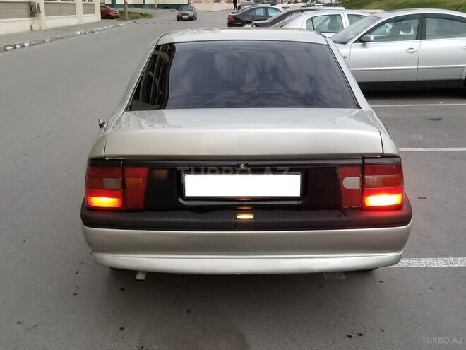 Opel Vectra 1995, 310,560 km - 2.0 l - Bakı