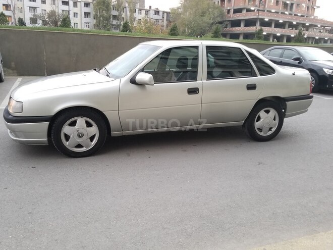 Opel Vectra 1995, 310,560 km - 2.0 l - Bakı