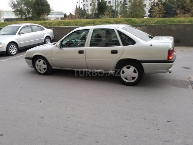 Opel Vectra 1995, 310,560 km - 2.0 l - Bakı
