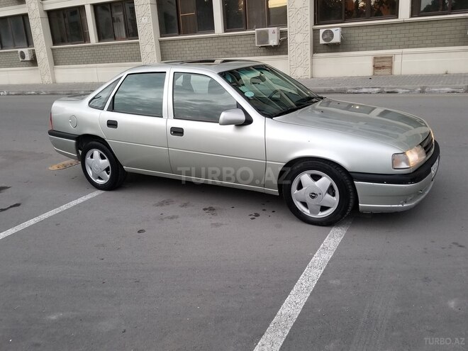 Opel Vectra 1995, 310,560 km - 2.0 l - Bakı