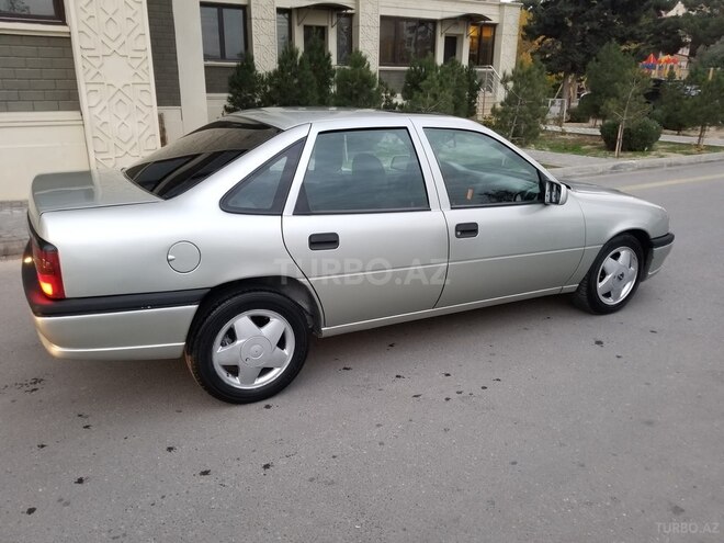 Opel Vectra 1995, 310,560 km - 2.0 l - Bakı