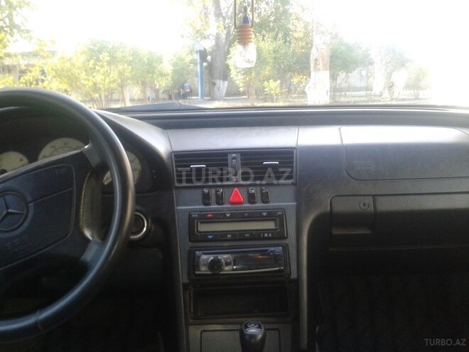 Mercedes C 240 2000, 255,000 km - 2.4 l - Zərdab