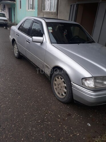 Mercedes C 230 1996, 520,000 km - 2.3 l - Quba
