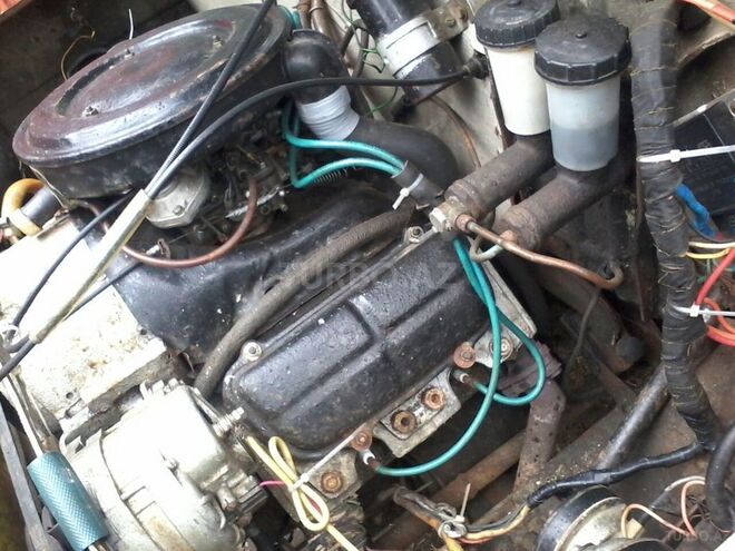 LuAz  1990, 150,000 km - 1.5 l - Bakı