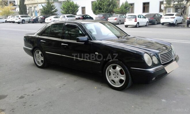 Mercedes E 230 1996, 379,000 km - 2.3 l - Bakı