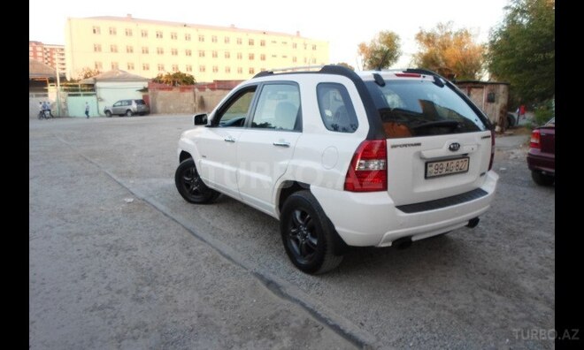 Kia Sportage 2005, 196,000 km - 2.0 l - Bakı