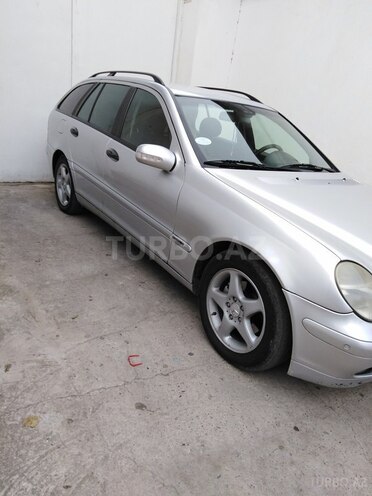 Mercedes C 220 2001, 365,000 km - 2.2 l - Bakı