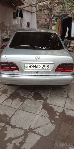 Mercedes E 220 1998, 335,000 km - 2.2 l - Bakı