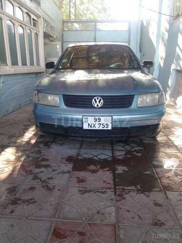 Volkswagen Passat 1998, 209,000 km - 1.8 l - Gəncə