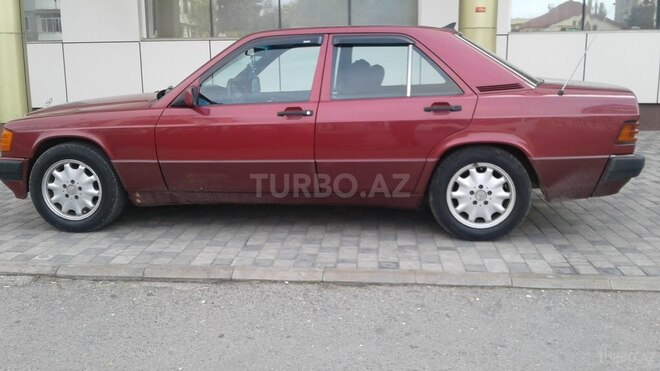 Mercedes 190 1993, 250,000 km - 2.6 l - Bakı