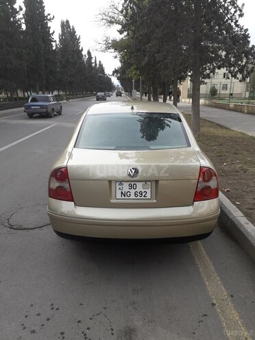 Volkswagen Passat 2001, 350,000 km - 1.8 l - Gəncə