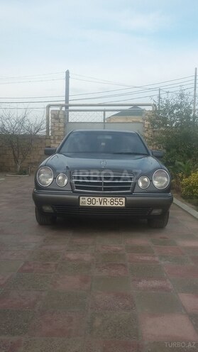 Mercedes E 240 1997, 288,895 km - 2.4 l - Bakı