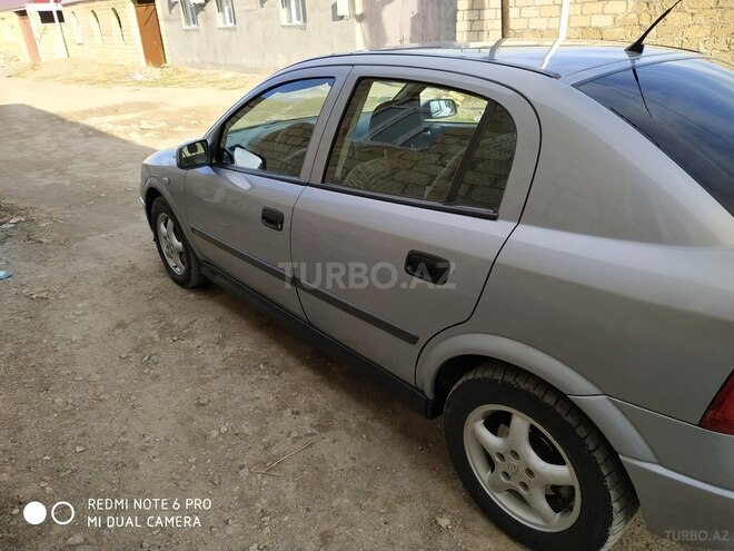 Opel Astra 2000, 200,000 km - 1.8 l - Gəncə