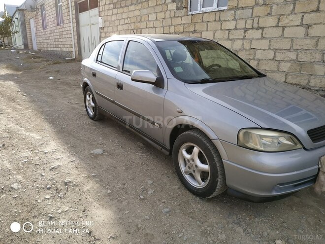 Opel Astra 2000, 200,000 km - 1.8 l - Gəncə