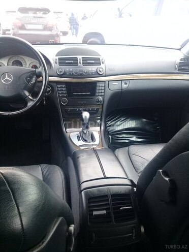 Mercedes E 270 2004, 216,000 km - 2.7 l - Bakı