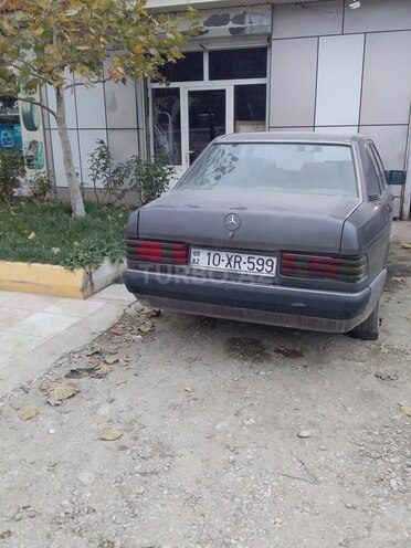 Mercedes 190 1990, 380,000 km - 2.3 л - Şabran