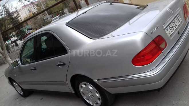 Mercedes E 240 1998, 219,000 km - 2.4 l - Sumqayıt