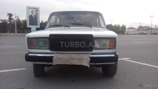 LADA (VAZ) 2107 2002, 2 km - 0.2 l - Yevlax
