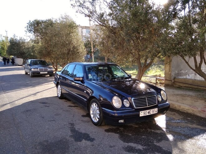 Mercedes E 240 1998, 290,000 km - 2.4 l - Bakı