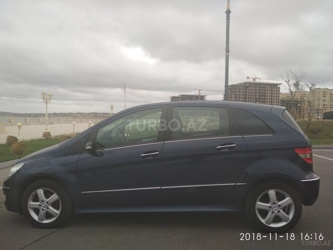 Mercedes B 170 2008, 122,000 km - 1.7 л - Bakı