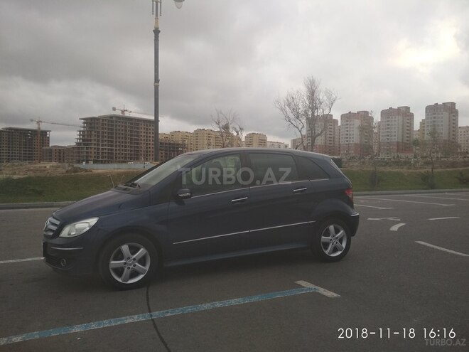 Mercedes B 170 2008, 122,000 km - 1.7 л - Bakı