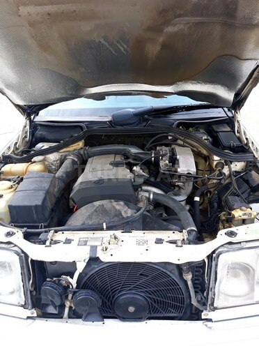 Mercedes E 200 1994, 211,805 km - 2.0 l - Bakı
