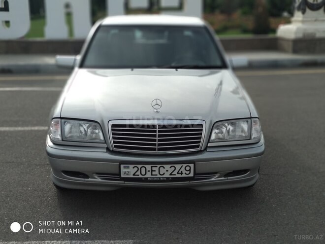 Mercedes C 180 2000, 181,000 km - 1.8 l - Gəncə
