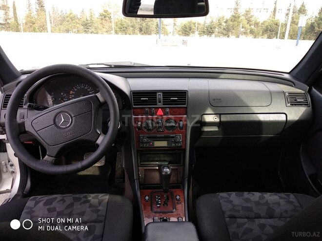 Mercedes C 180 2000, 181,000 km - 1.8 l - Gəncə