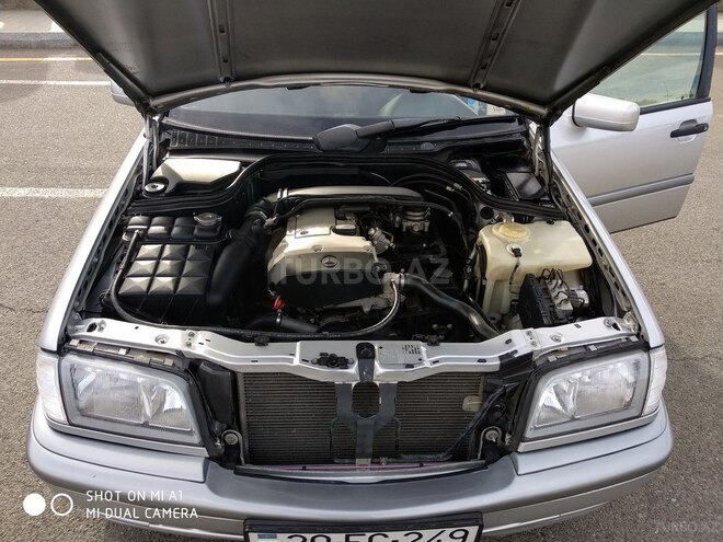 Mercedes C 180 2000, 181,000 km - 1.8 l - Gəncə
