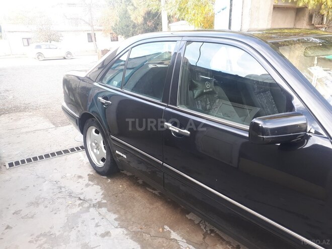 Mercedes E 240 1998, 416,225 km - 2.4 l - Gəncə