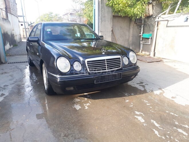 Mercedes E 240 1998, 416,225 km - 2.4 l - Gəncə