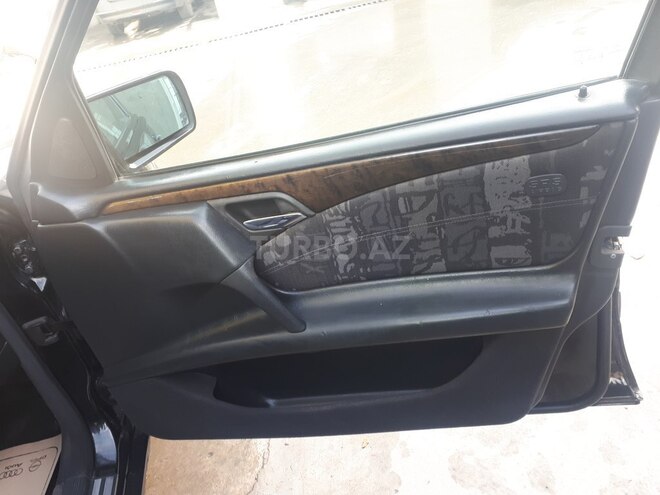 Mercedes E 240 1998, 416,225 km - 2.4 l - Gəncə